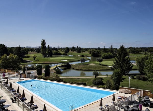 MERCURE TOULOUSE GOLF DE SEILH, Hôtel 4*, France